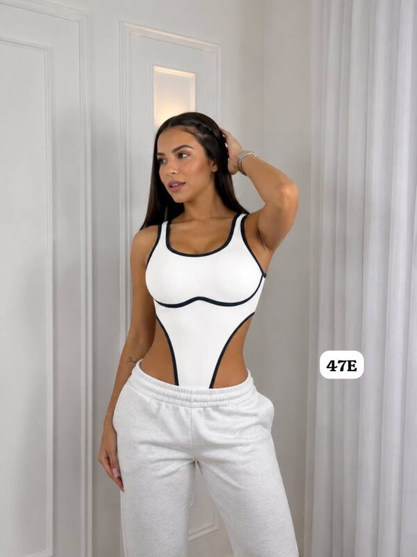 WhatsApp Image 2026-08-26 at 1.15.24 PM (1) BODY COSTILLERO
