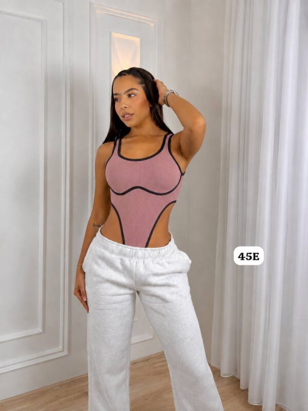 WhatsApp Image 2026-08-26 at 1.15.25 PM (1) BODY COSTILLERO